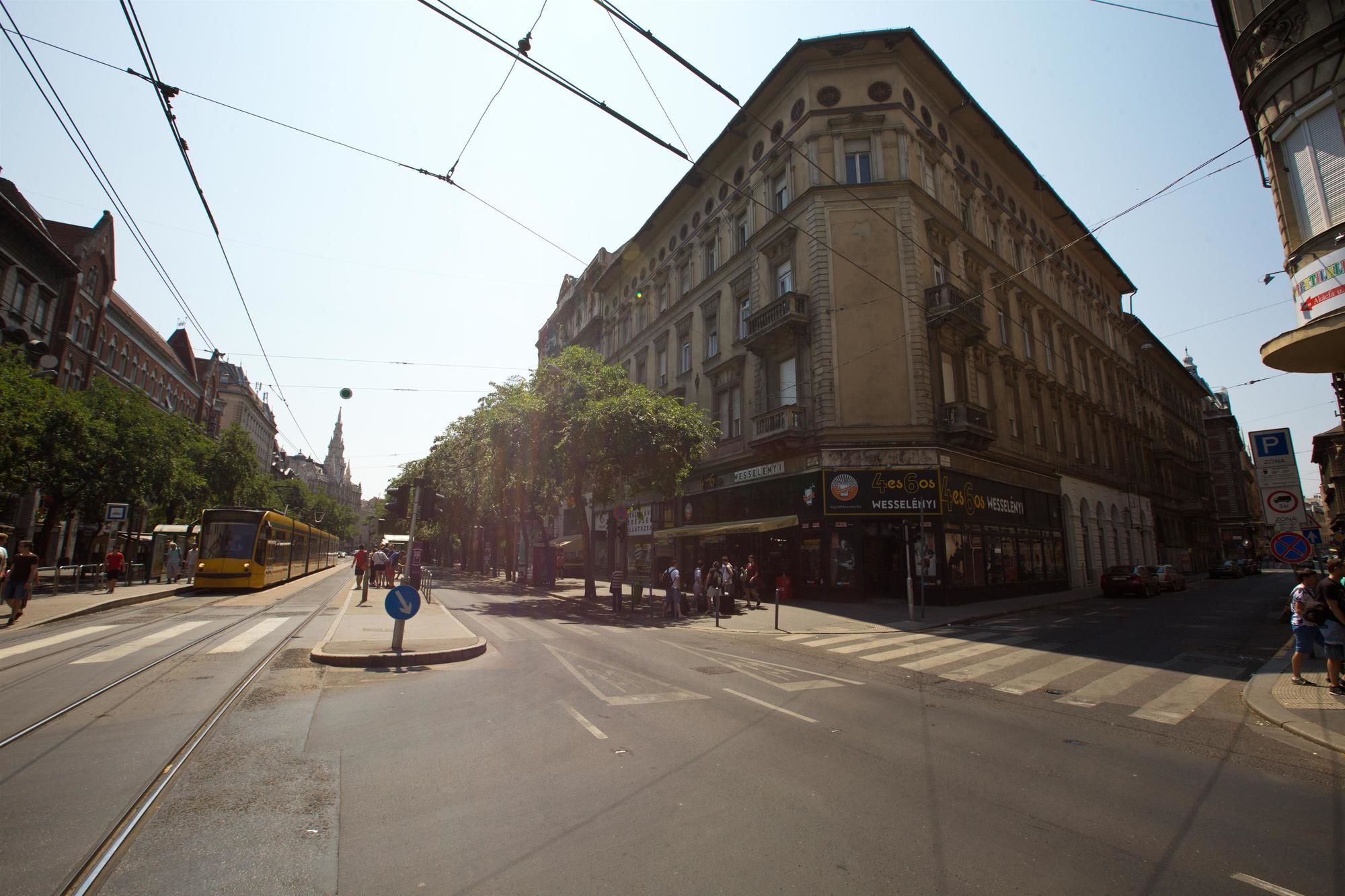 Westend Minihotel Budapest Exterior photo